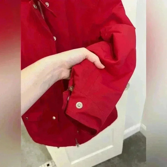 Lands End red puffer winter jacket with pockets & adjustable waist line size S - Picture 3 of 14